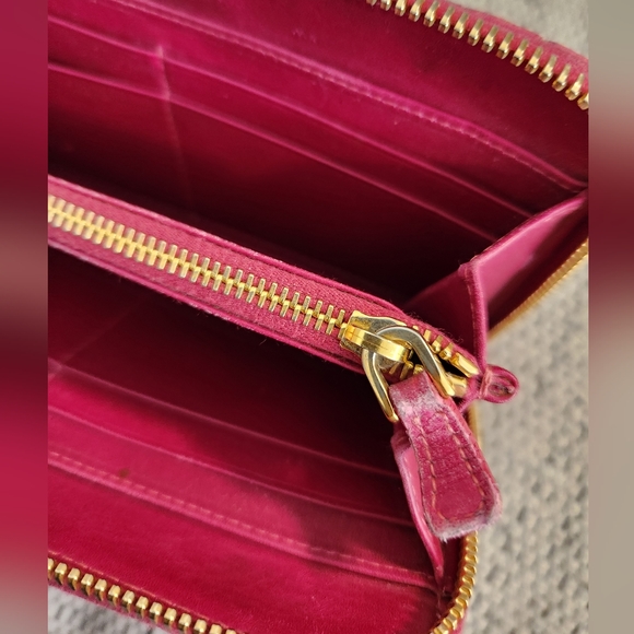 Miu Miu Croc Embossed St. Coco Lux Zip Wallet - Picture 6 of 14